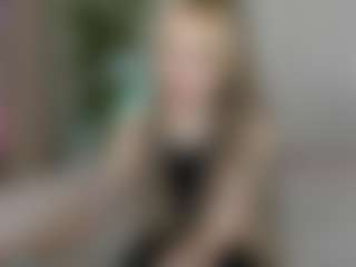 Live cam show with Valerie - Busty on Dolls Live