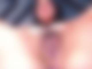 EmmaWiilliamss's Live Sex Cam Show