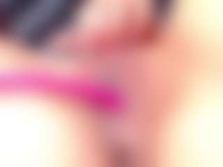EmmaWiilliamss's Live Sex Cam Show