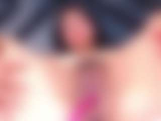 Live cam show with EmmaWiilliamss - Facial on CamClone