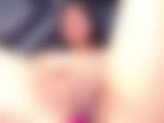 Live cam show with EmmaWiilliamss - Facial on Streamer API