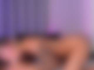 Lau's Live Sex Cam Show