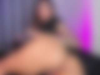 Live cam show with Lau - Solo on Camsoda