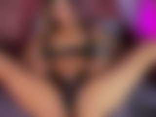 Live cam show with Lau - Blonde Hair Petite on slutload