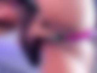 Live cam show with Lau - Petite on xxxlivecams.org