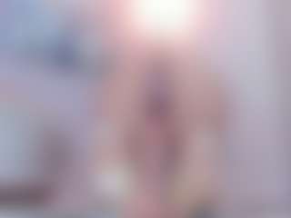 Gia Watsonn's Live Sex Cam Show