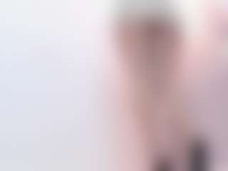Gia Watsonn's Live Sex Cam Show