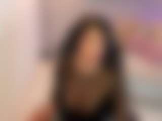 Gia Watsonn's Live Sex Cam Show