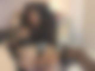 Gia Watsonn's Live Sex Cam Show