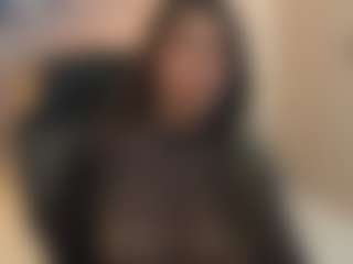 Gia Watsonn's Live Sex Cam Show