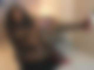 Gia Watsonn's Live Sex Cam Show