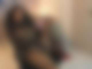 Gia Watsonn's Live Sex Cam Show