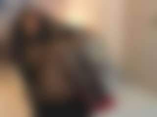 Gia Watsonn's Live Sex Cam Show