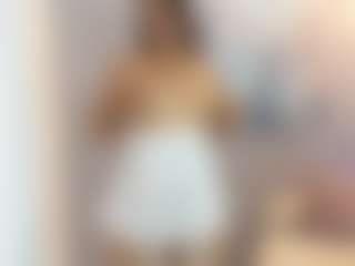 Live cam show with Gia Watsonn - Pov on Dolls Live