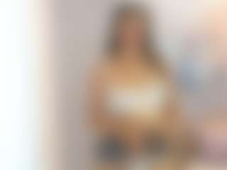 Gia Watsonn's Live Sex Cam Show