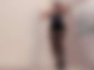 Gia Watsonn's Live Sex Cam Show