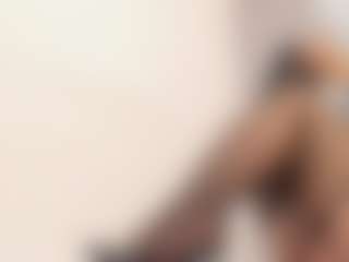Gia Watsonn's Live Sex Cam Show