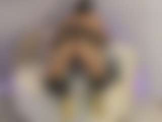 Gia Watsonn's Live Sex Cam Show