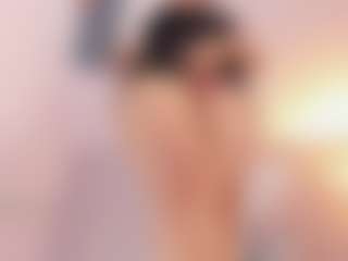 Live cam show with Gia Watsonn - Athletic Spank on sexylive.show