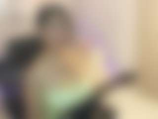 Gia Watsonn's Live Sex Cam Show