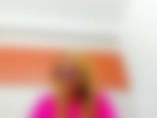Live cam show with Maddy-Cartter - Skinny MILF on Camsoda