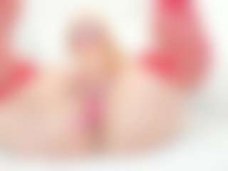 Live cam show with Maddy-Cartter - Spank Mature on StripNow