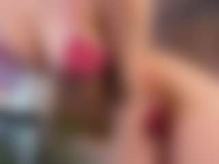 Live cam show with Emily - Public on live18s.com