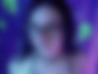 Live cam show with Kim Lennox - Facefuck on StripNow