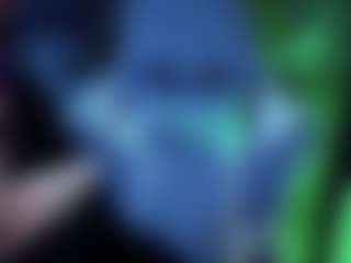 Live cam show with Kim Lennox - Goth on Pornisteam.com