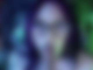 Live cam show with Kim Lennox - Raven Hair on Camversity