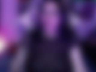 Live cam show with Kim Lennox - Raven Hair on live18s.com