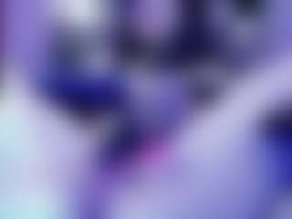 Live cam show with Kim Lennox - Raven Hair on AdultVida.com