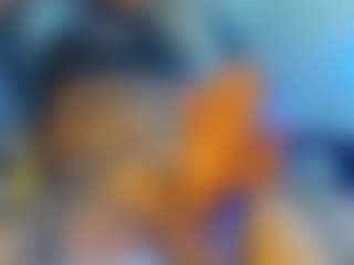 Live cam show with BombomGill - HD on Latina Girls