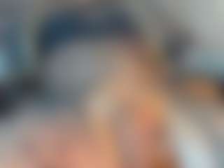 Live cam show with BombomGill - Brown Eyes on madthumbs