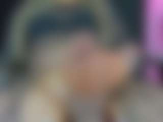 Show in cam erotica live di BombomGill