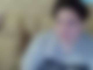 Live cam show with OlyaFire - Shaved Pussy on Camsoda