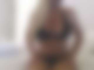 Live cam show with XoxP0ck3tR0cketxoX - Lick on MyBangCams