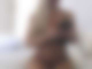 XoxP0ck3tR0cketxoX's Live Sex Cam Show