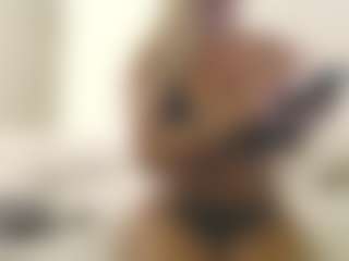 XoxP0ck3tR0cketxoX's Live Sex Cam Show