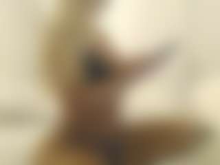 XoxP0ck3tR0cketxoX's Live Sex Cam Show