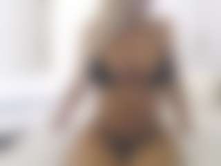 XoxP0ck3tR0cketxoX's Live Sex Cam Show
