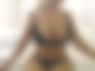 XoxP0ck3tR0cketxoX's Live Sex Cam Show