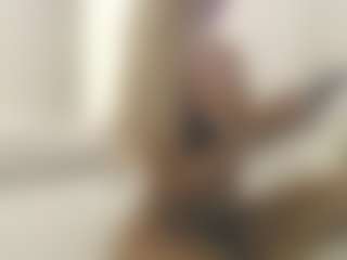 XoxP0ck3tR0cketxoX's Live Sex Cam Show