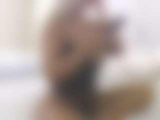 Live cam show with XoxP0ck3tR0cketxoX - Toes on Mixed Magazine Live