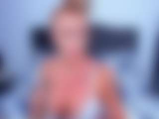 Live cam show with Nicole2naya - Fake Tits on makecum.org