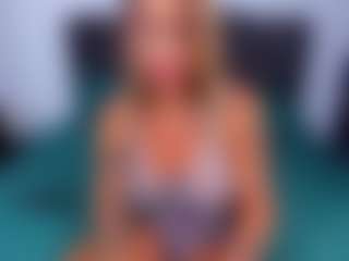 Live cam show with Nicole2naya - Tease on madthumbs