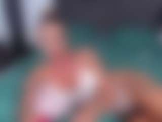 Live cam show with Nicole2naya - Tease on Camsoda