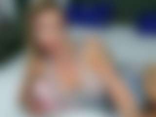 Nicole2naya's Live Sex Cam Show