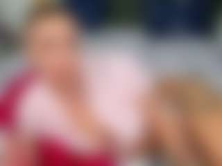 Live cam show with Nicole2naya - Implants on https://playwithruby.com