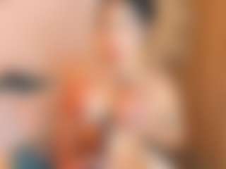 Live cam show with Sally-Rosses - BBW on TeamSkeetLive